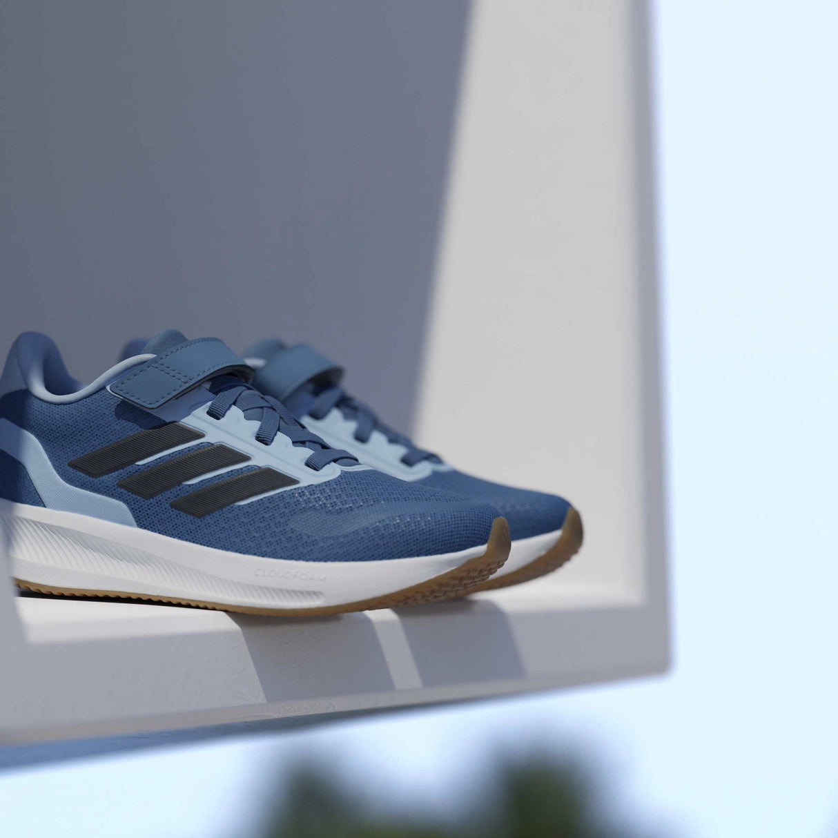 adidas Originals Dusky Ink/Legend Ink/Glow Blue Runfalcon 5 El C Sneakers