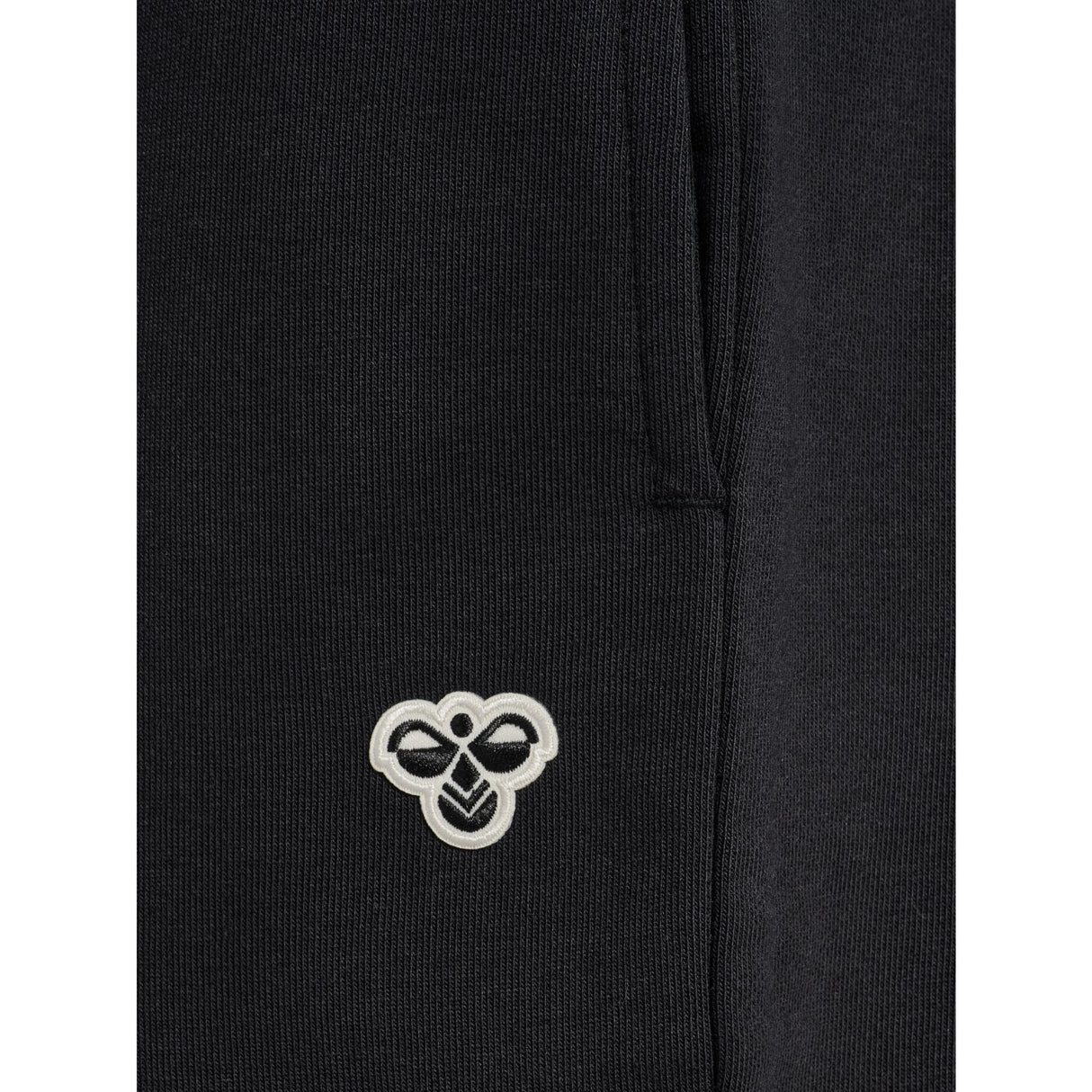 Hummel Black Jr Loose Sweat Shorts Bee