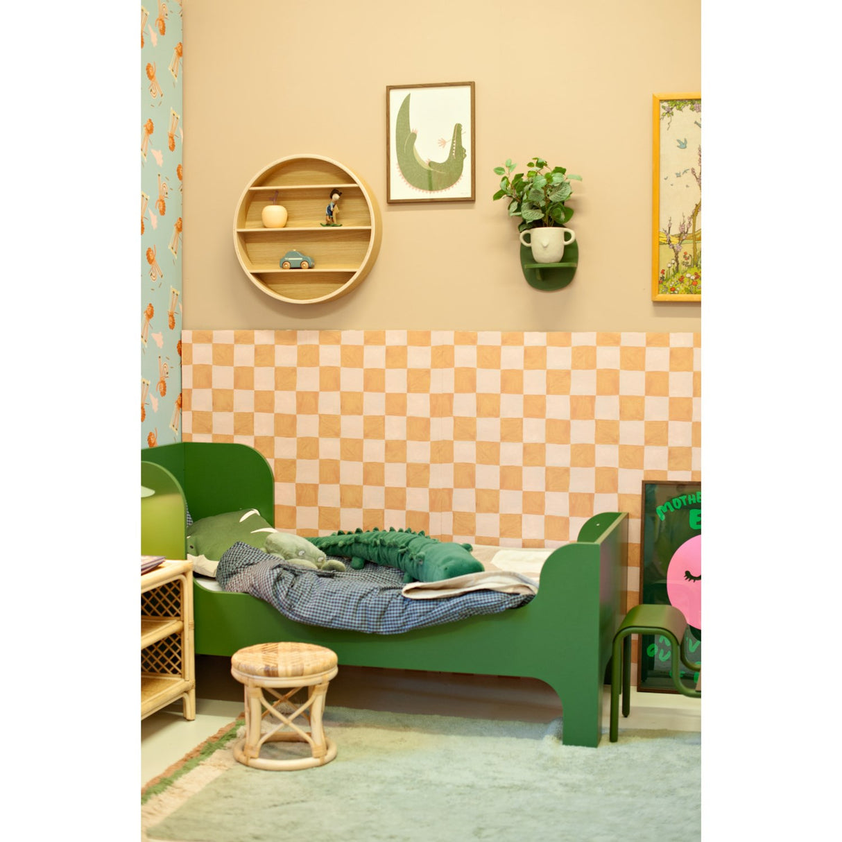 Curve Lab Natural Round Shelf