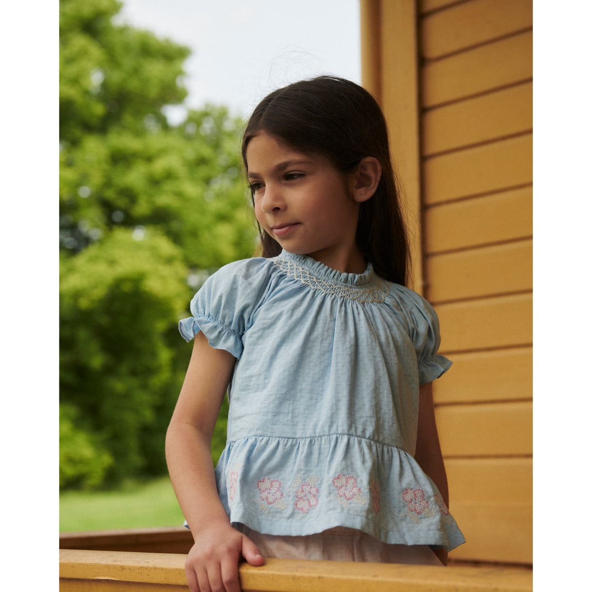 COPENHAGEN COLORS Lt. Blue Comb. Blouse W. Smock W. Emb.