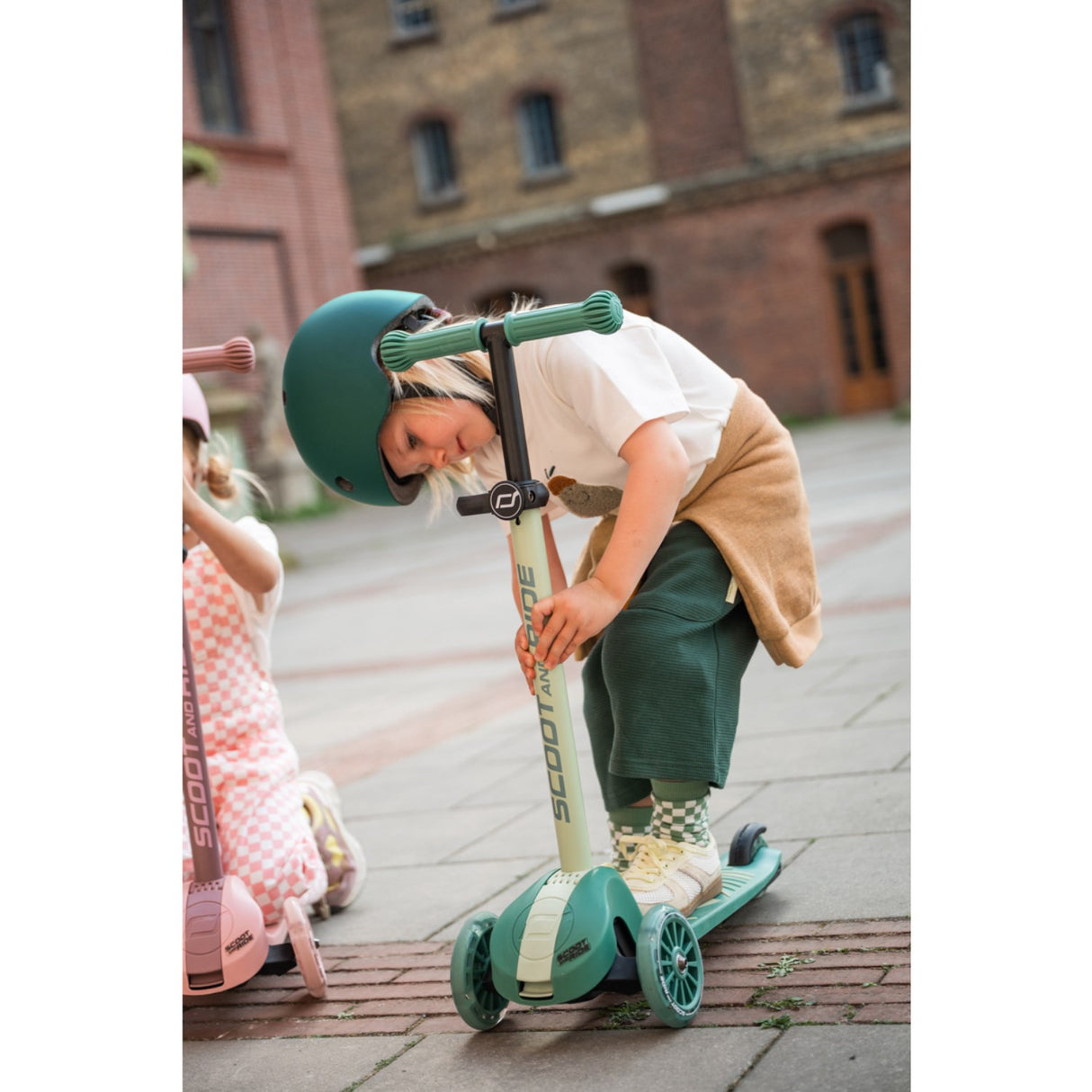 Scoot and Ride Forest Highwaykick 3S