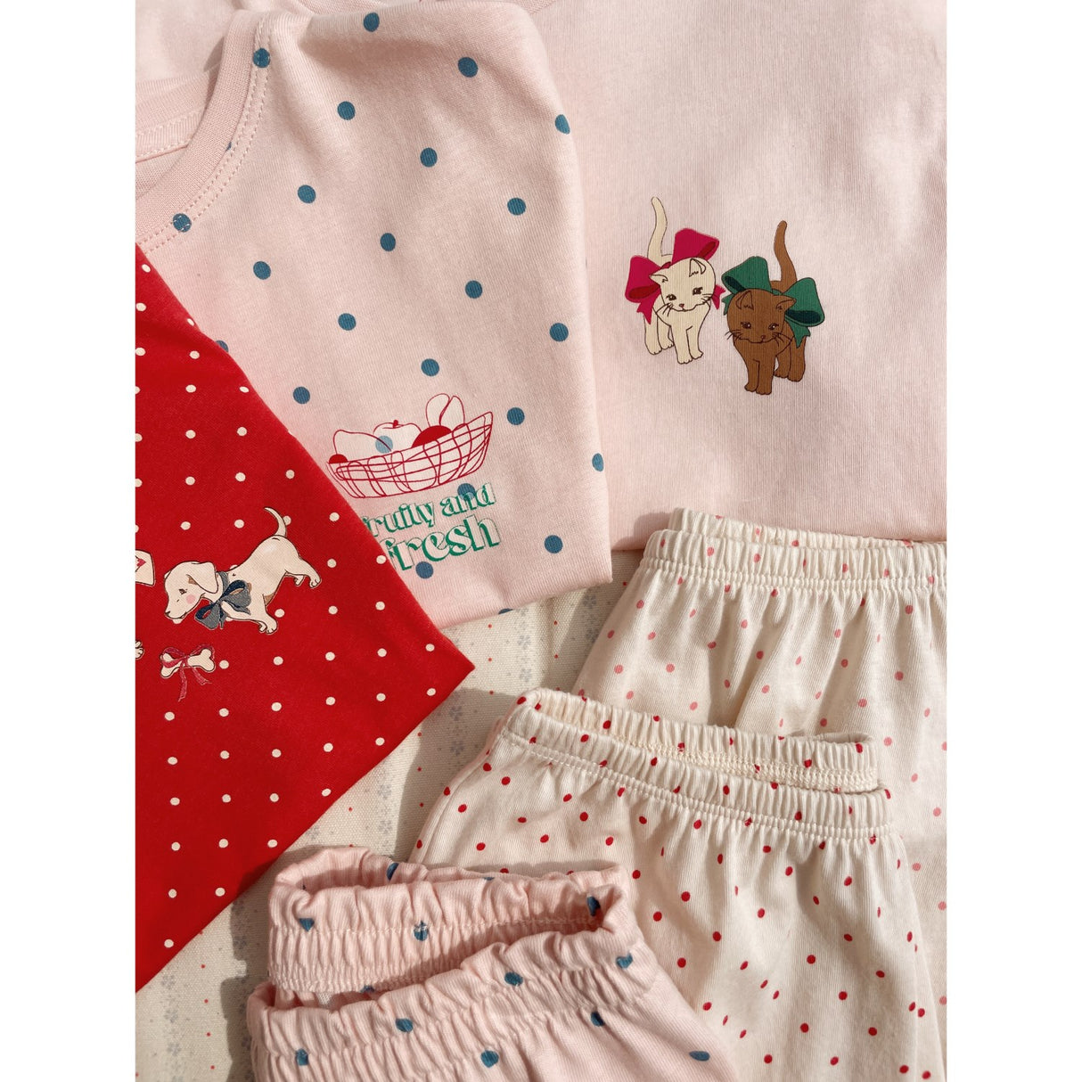 Konges Sløjd Fraise Dot Famo Box Fit Set Gots