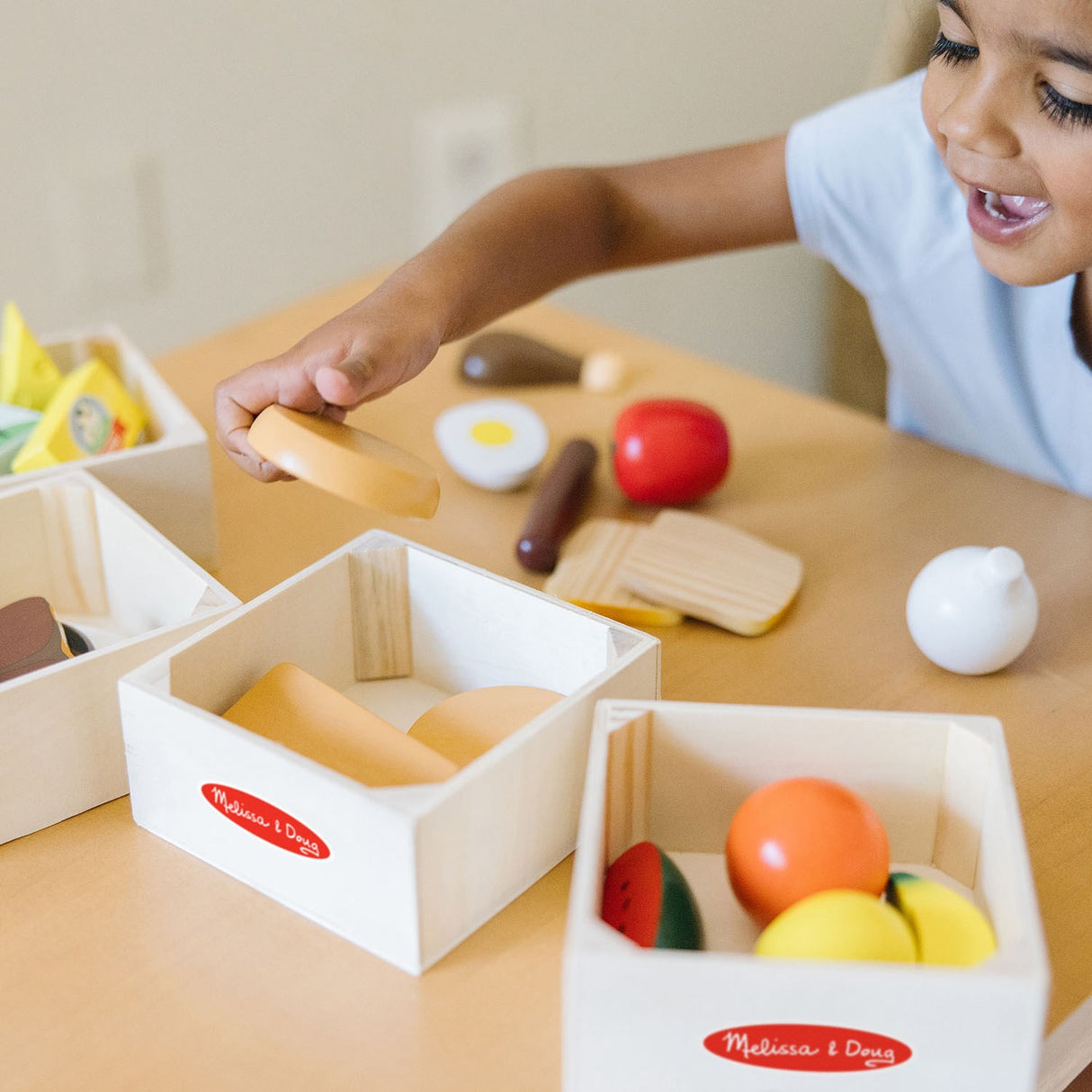 Melissa & Doug Multifarvet Wooden Food Playset Food Groups