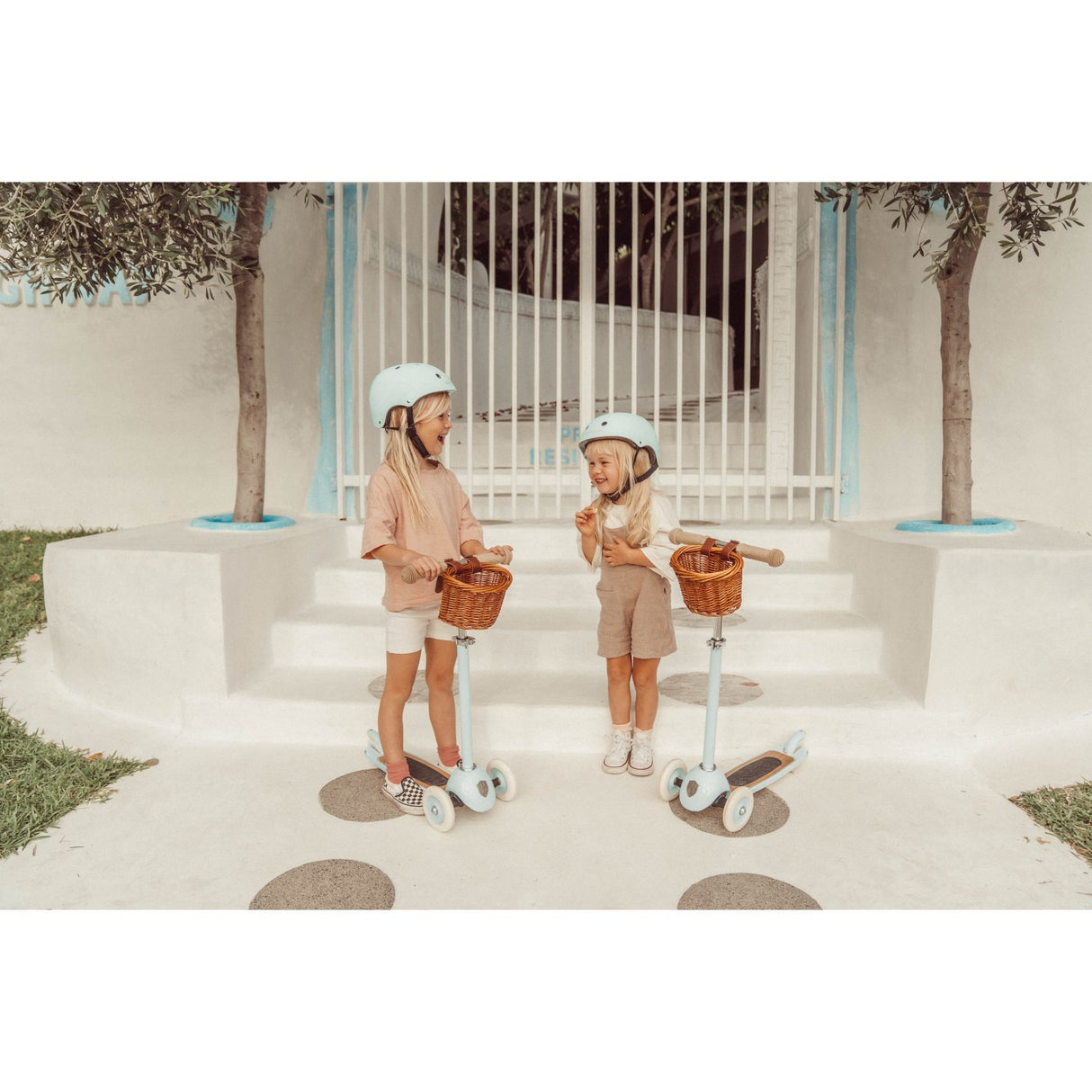 Banwood Pale Mint Scooter