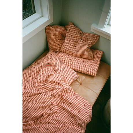 Flöss Berry Gingham Molly Duvet + Pillow Baby