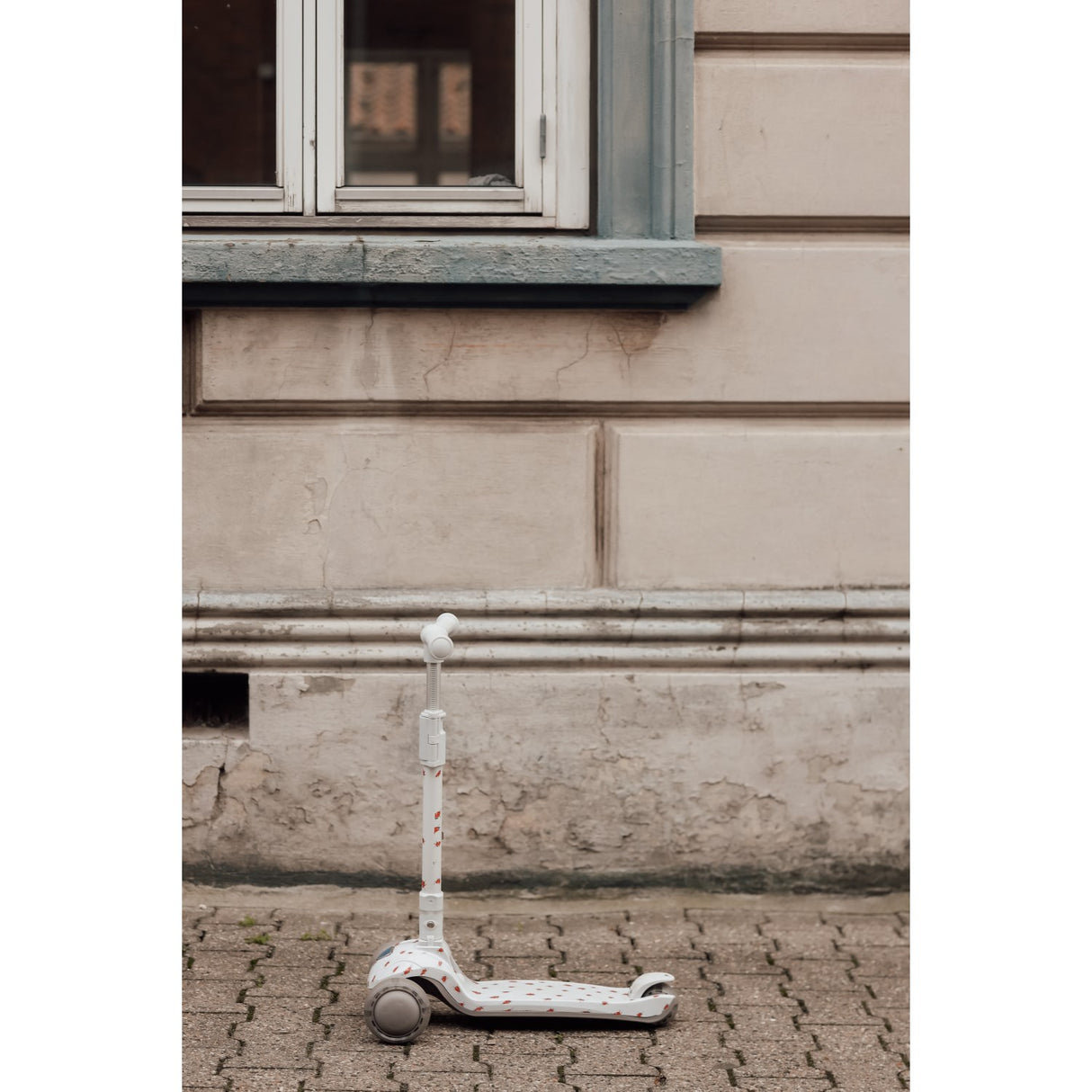 Vanilla COPENHAGEN Milk Mini Scooter Ladybug