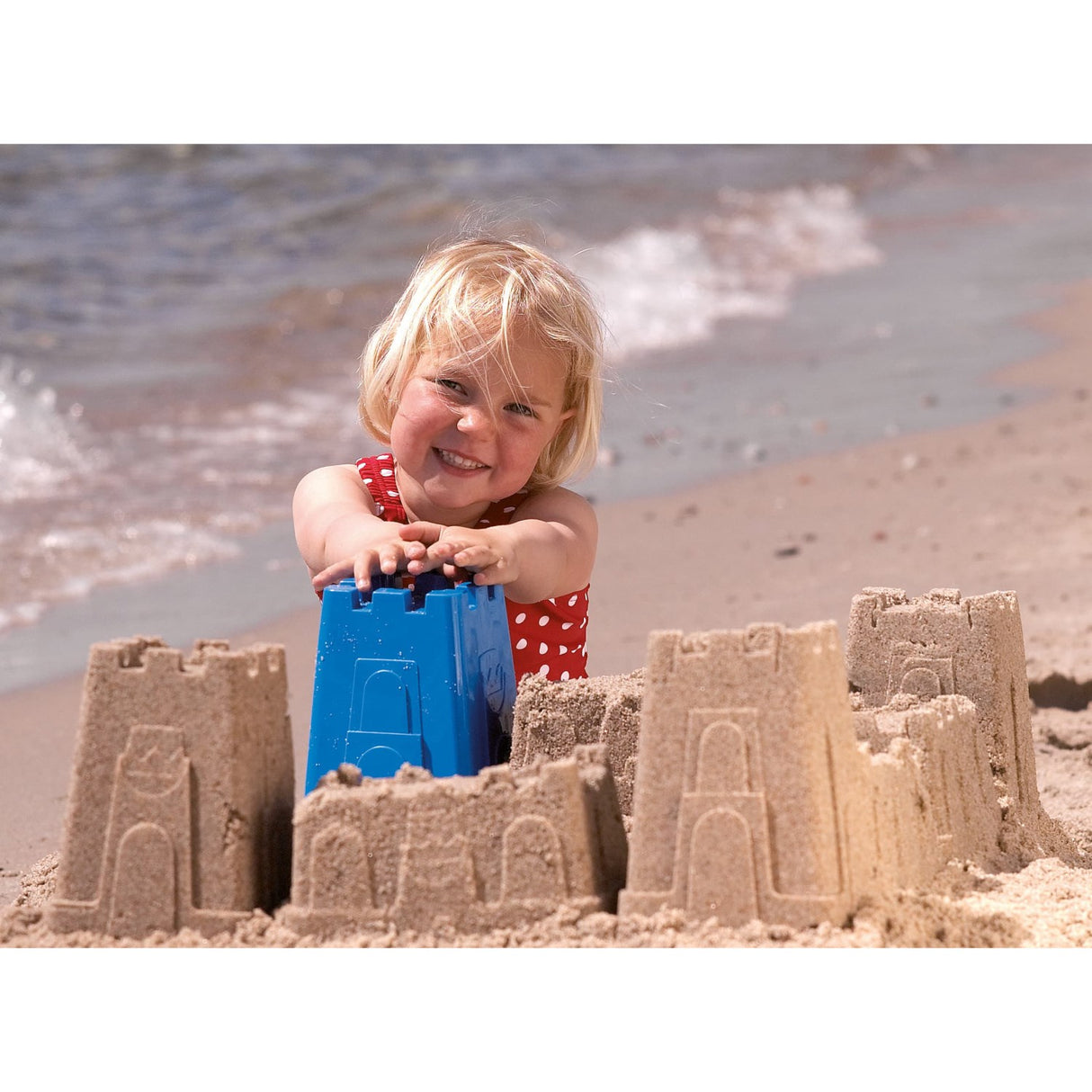 Dantoy Sand Castle Moulds & Shovel Set Ctn.