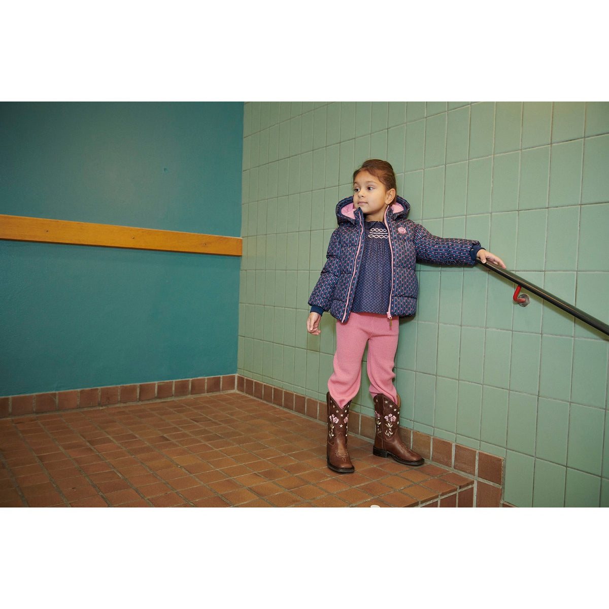 COPENHAGEN COLORS Navy Flower Aop 2 In 1 Puffer Jacket W. Removable Sleeves