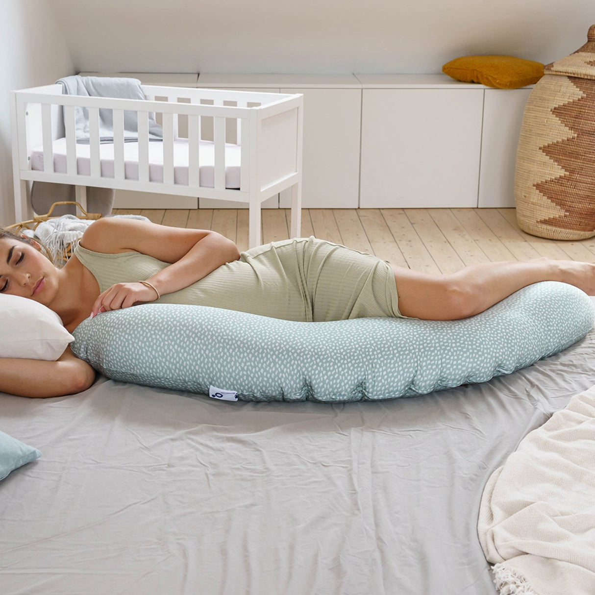 Doomoo Cloud Khaki Nursing & Pregnancy Pillow