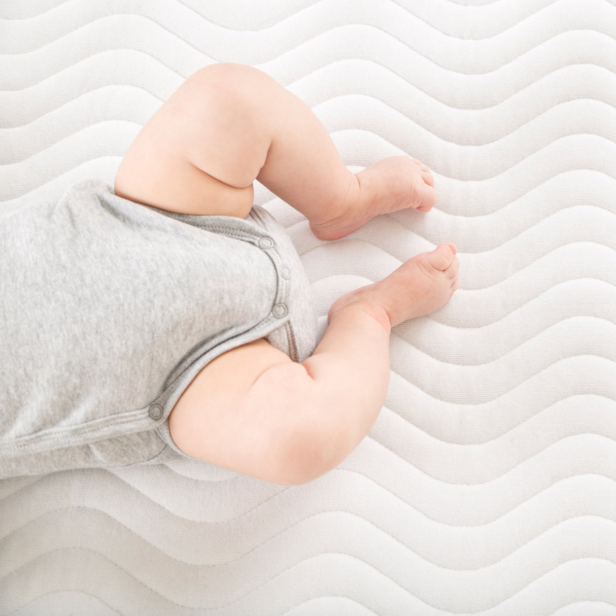 Doomoo White Mattress Protector