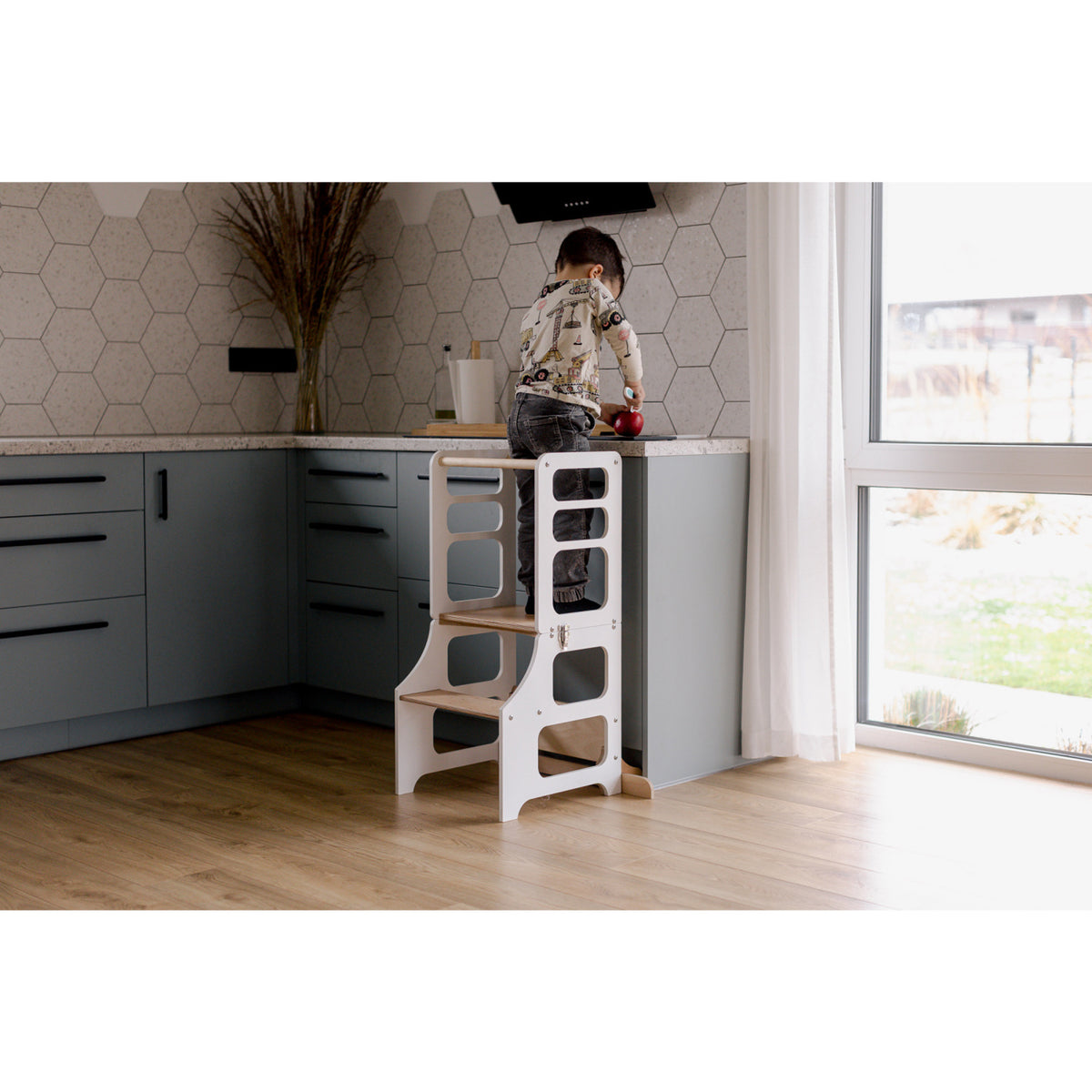 Duck Woodworks White Foldable EC Tower