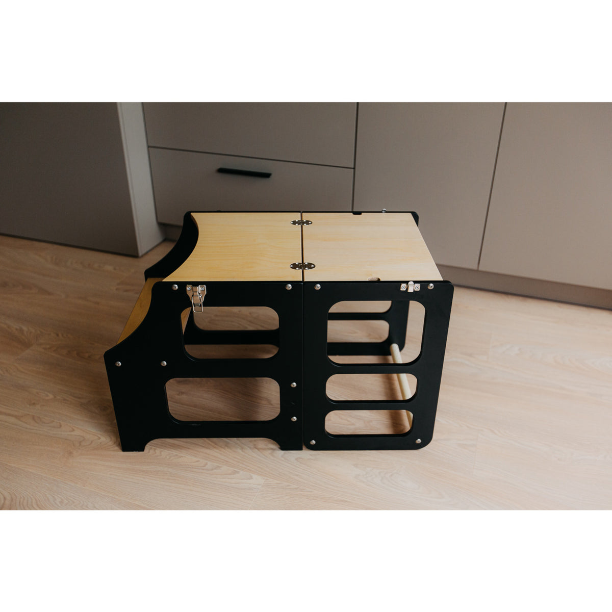 Duck Woodworks Black Foldable EC Tower