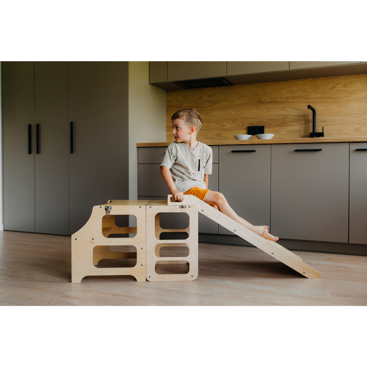 Duck Woodworks Natural Foldable EC Kitchen Tower With Slide Set
