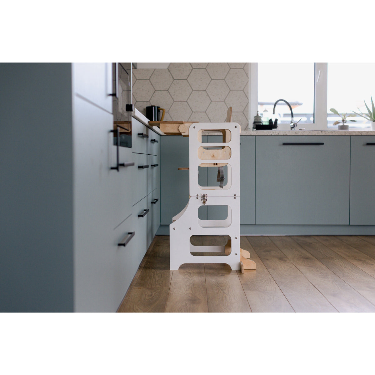 Duck Woodworks White Foldable EC Kitchen Tower With High Chair Addon Set