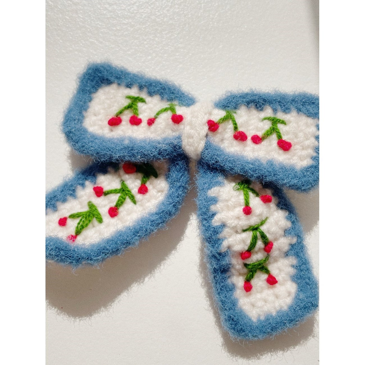 Konges Sløjd Cherry Crochet Bow Clips Cherry