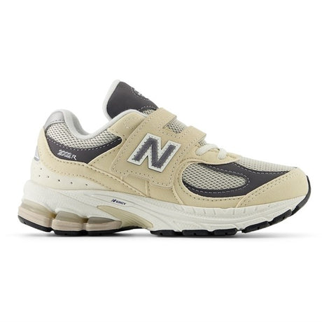 New Balance 2002 Alternative Closure Sneakers Sandstone