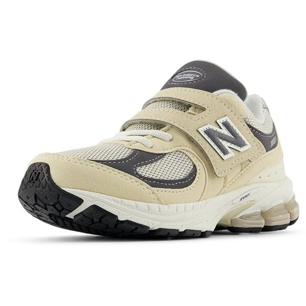 New Balance 2002 Alternative Closure Sneakers Sandstone