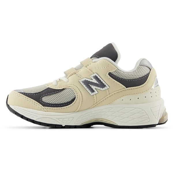 New Balance 2002 Alternative Closure Sneakers Sandstone