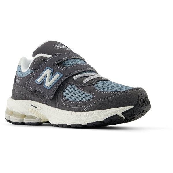 New Balance 2002 Alternative Closure Sneakers Magnet