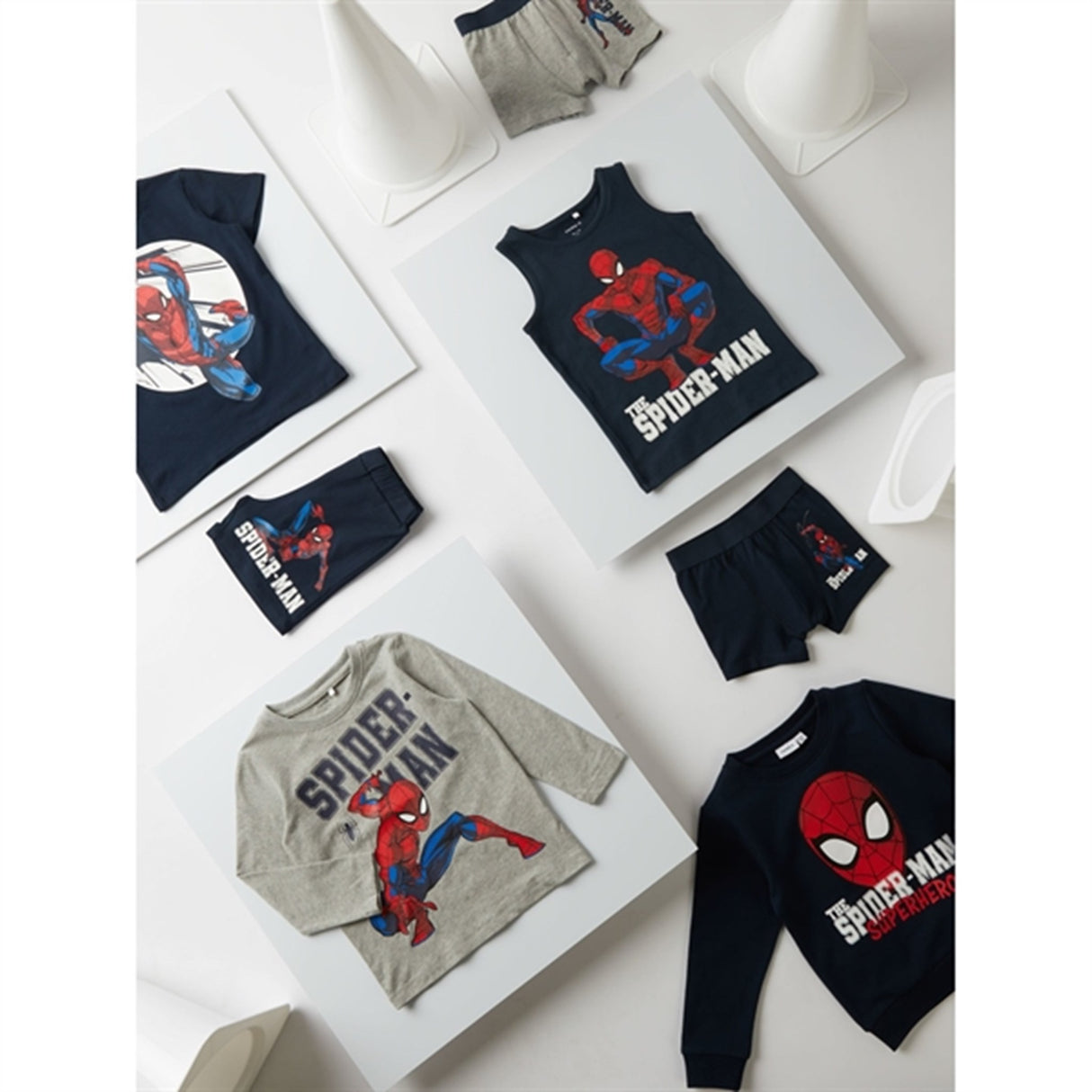 Name it Dark Sapphire Nurit Spiderman Sweatshirt 3