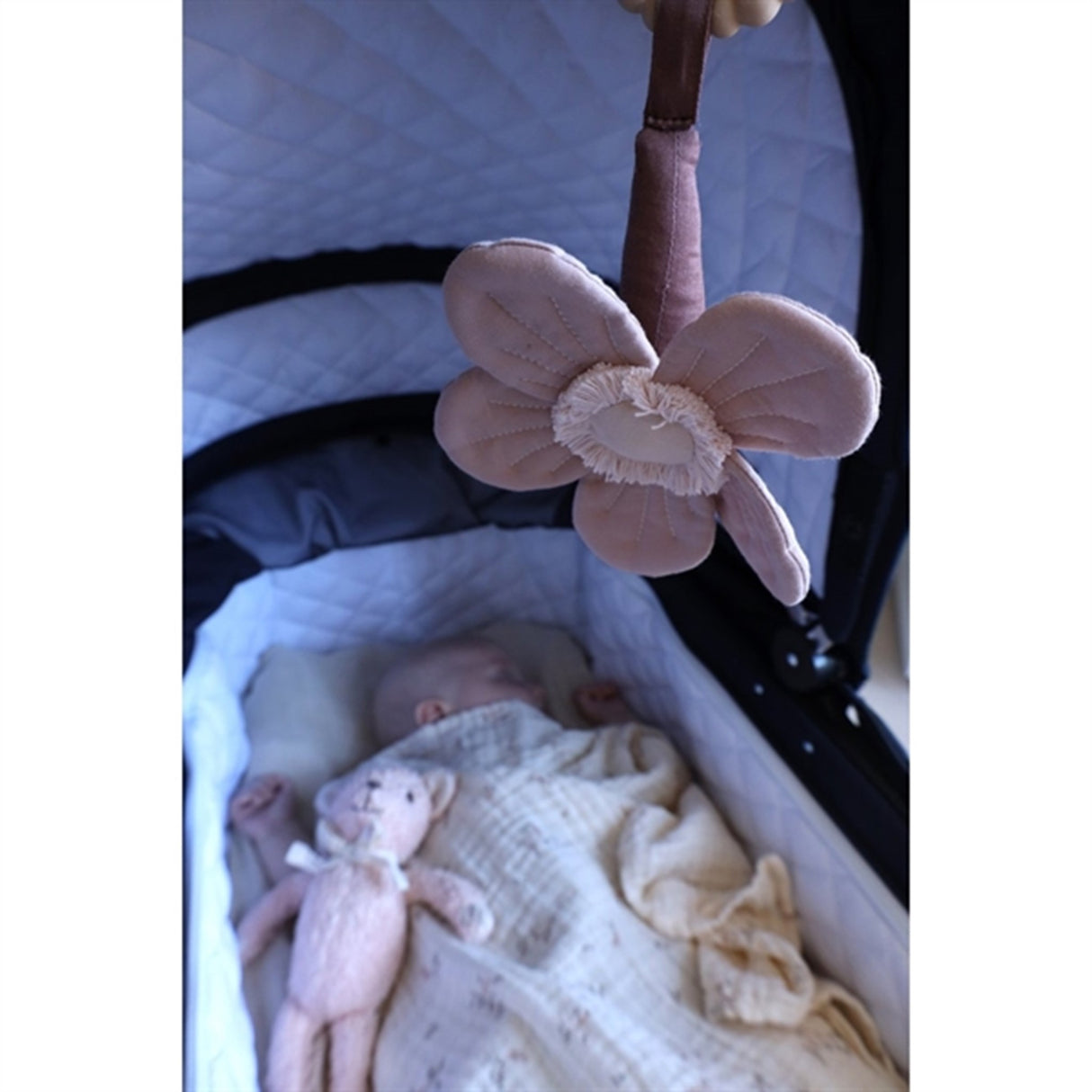 Cam Cam Copenhagen Windflower Pram Mobile Dusty Rose 2