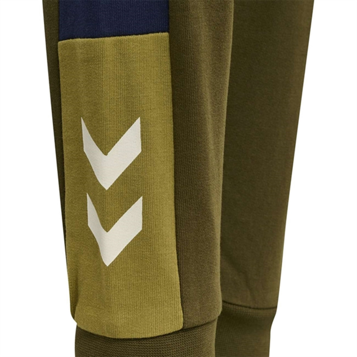 Hummel Dark Olive Common Pants