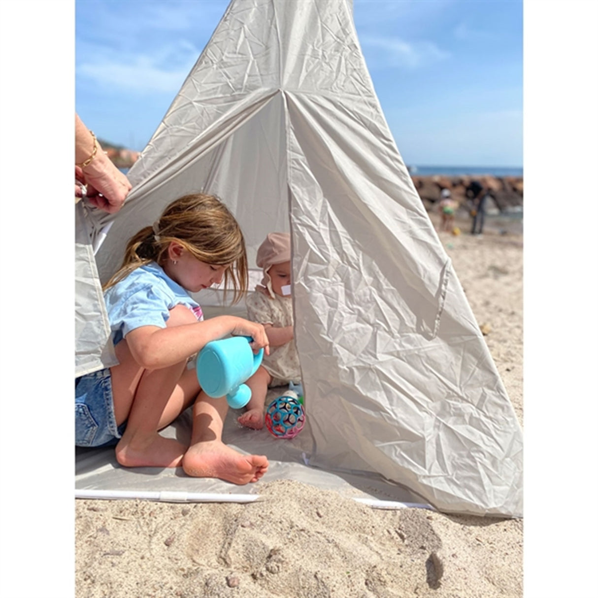 Vanilla COPENHAGEN Tipi Tent UV50+ Oyster Grey