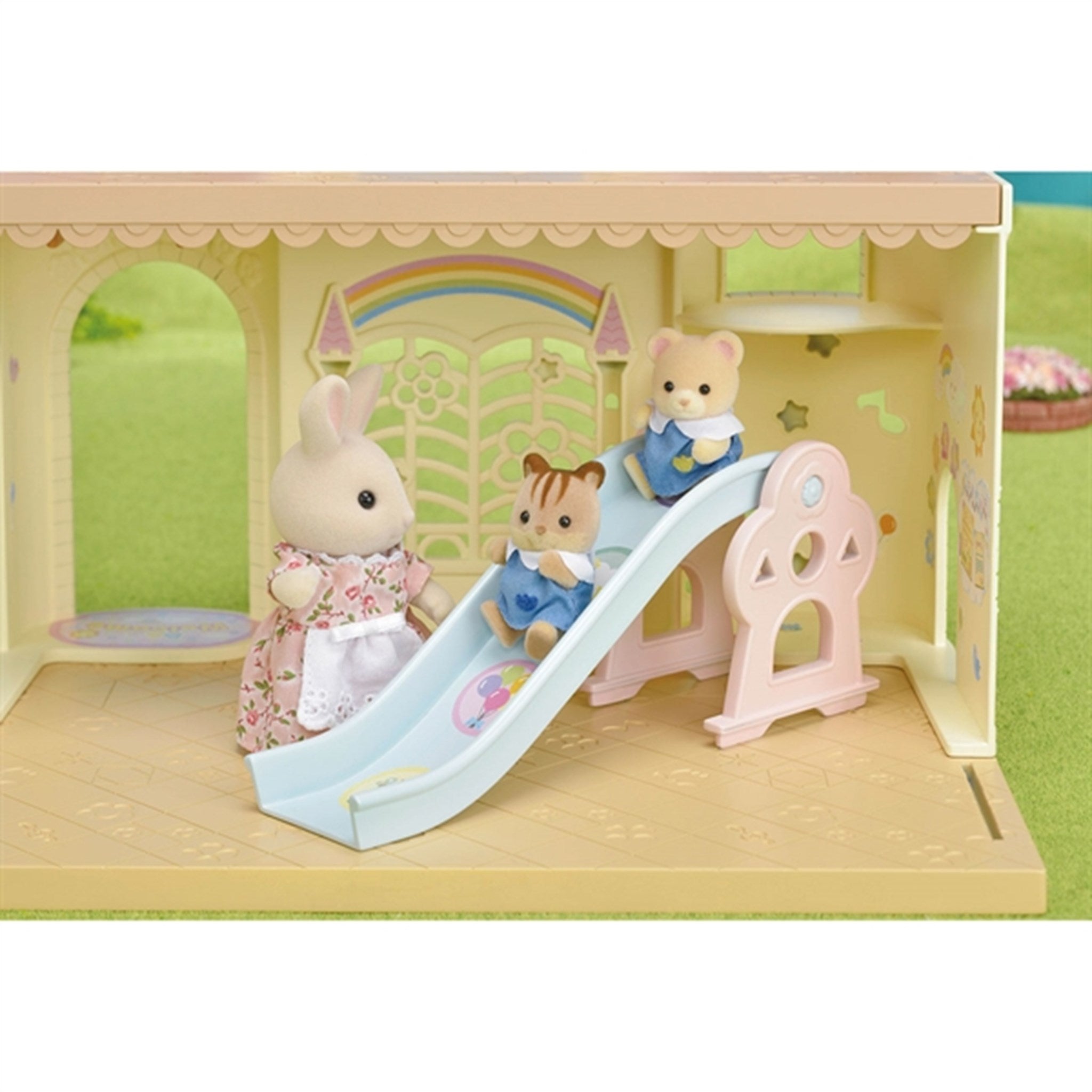 Sylvanian Families® Baby Castle Nursery 6