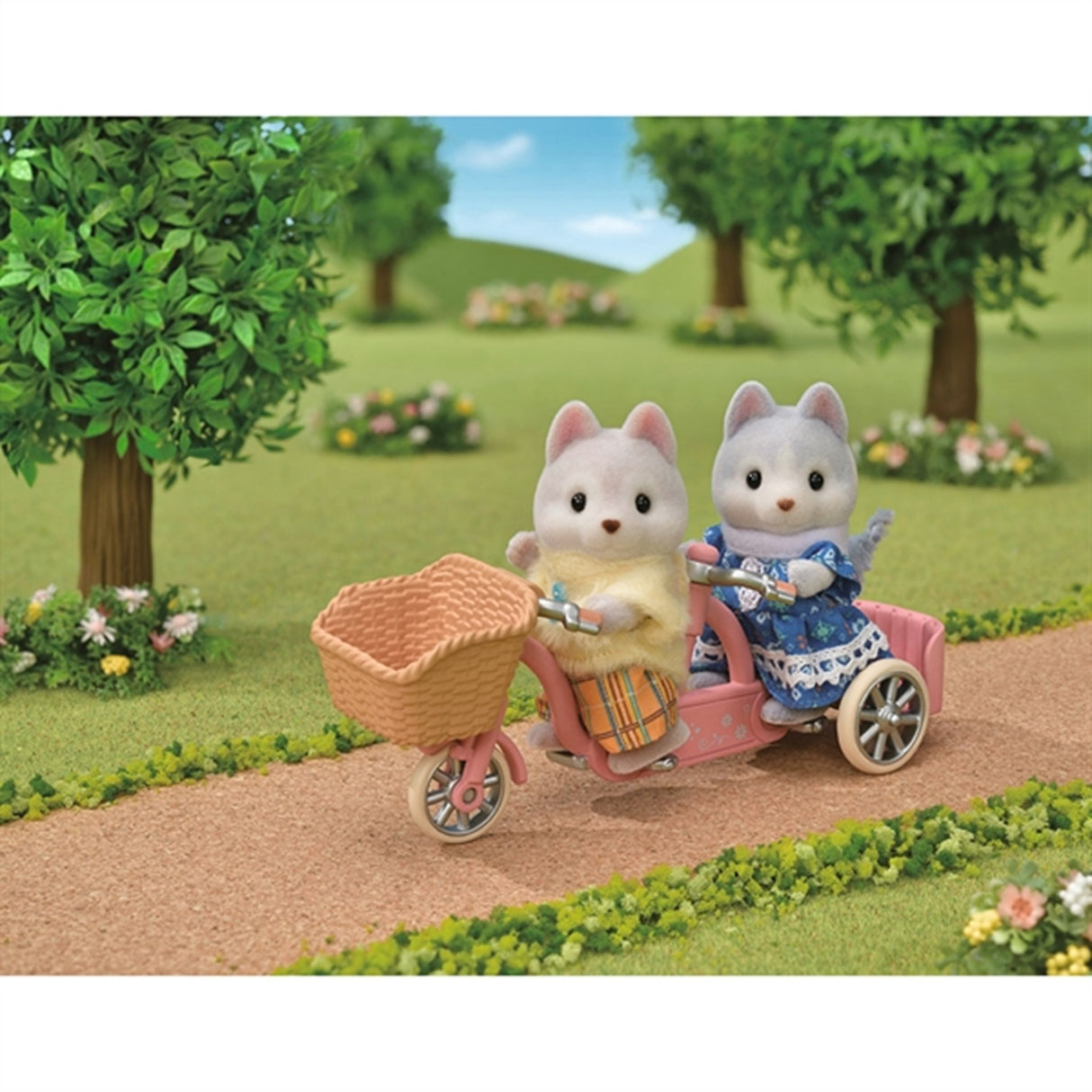 Sylvanian Families® Tandem Cycling Set Husky Sister & Brother 2