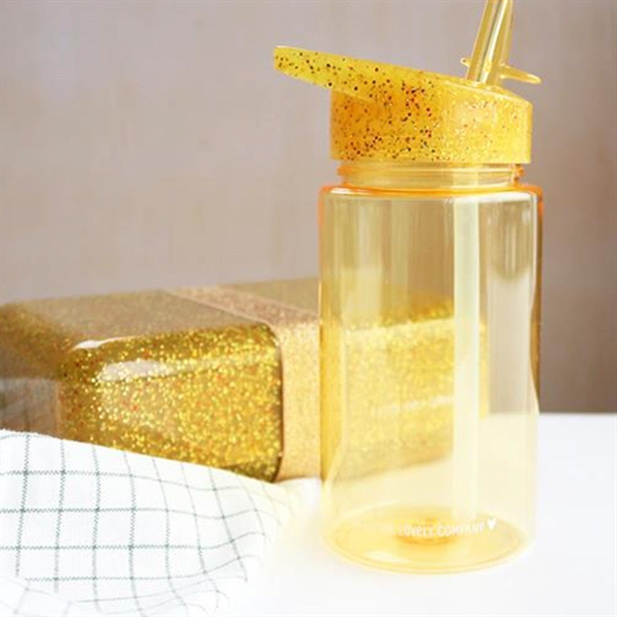 A Little Lovely Company Drink Bottle Glitter Gold 2