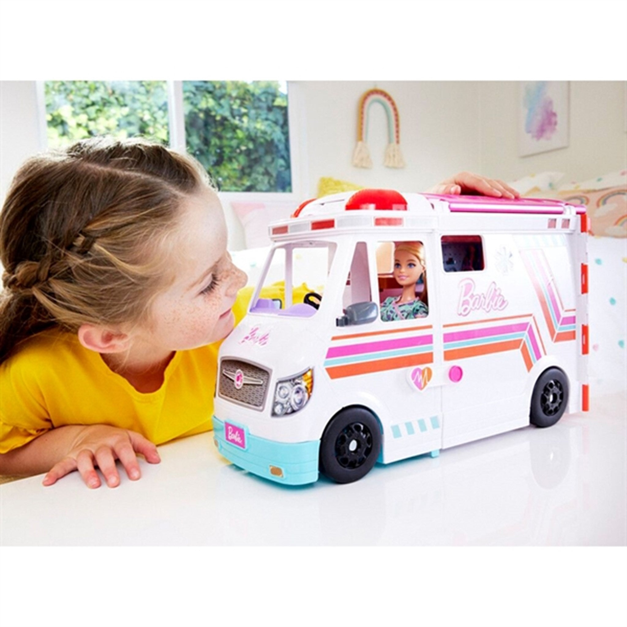Barbie® Career Care Clinic Vehicle 3