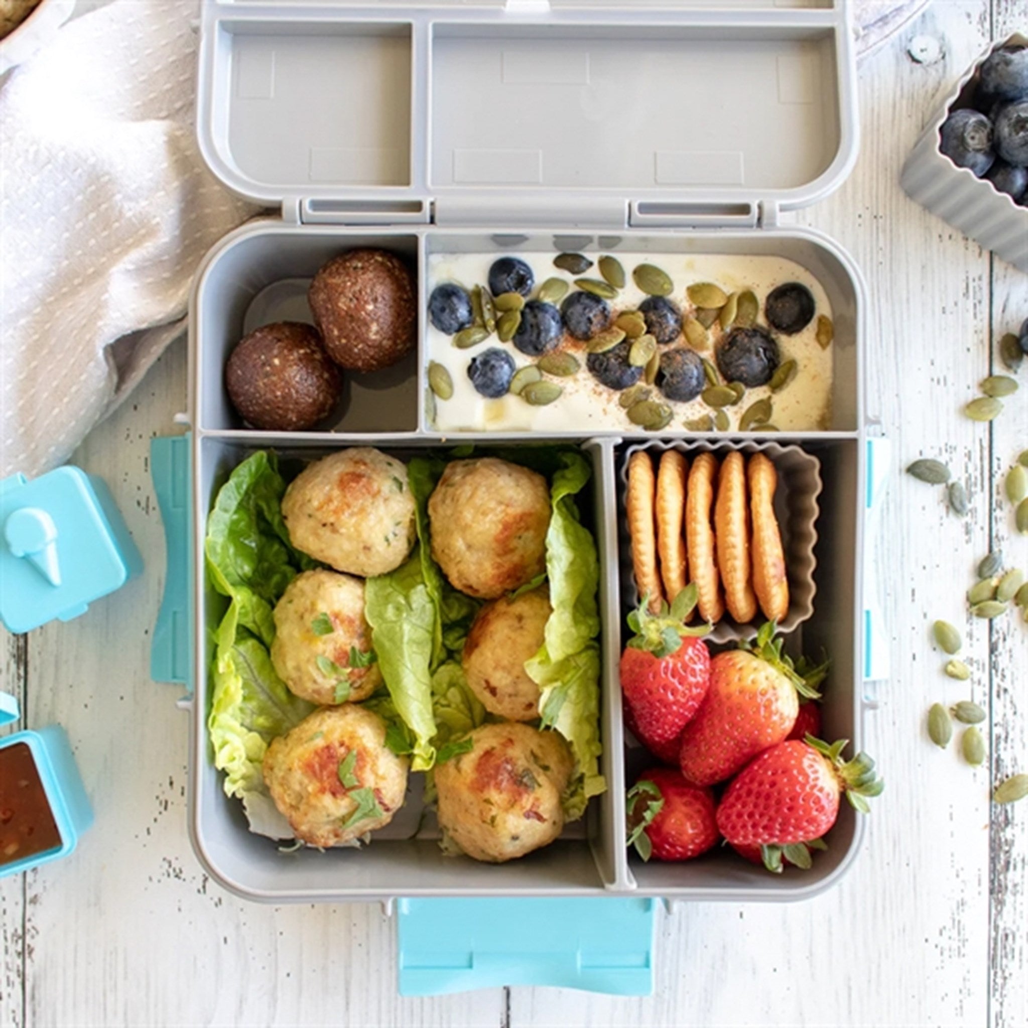 Little Lunch Box Co Bento 3+ Lunch Box Grey 2