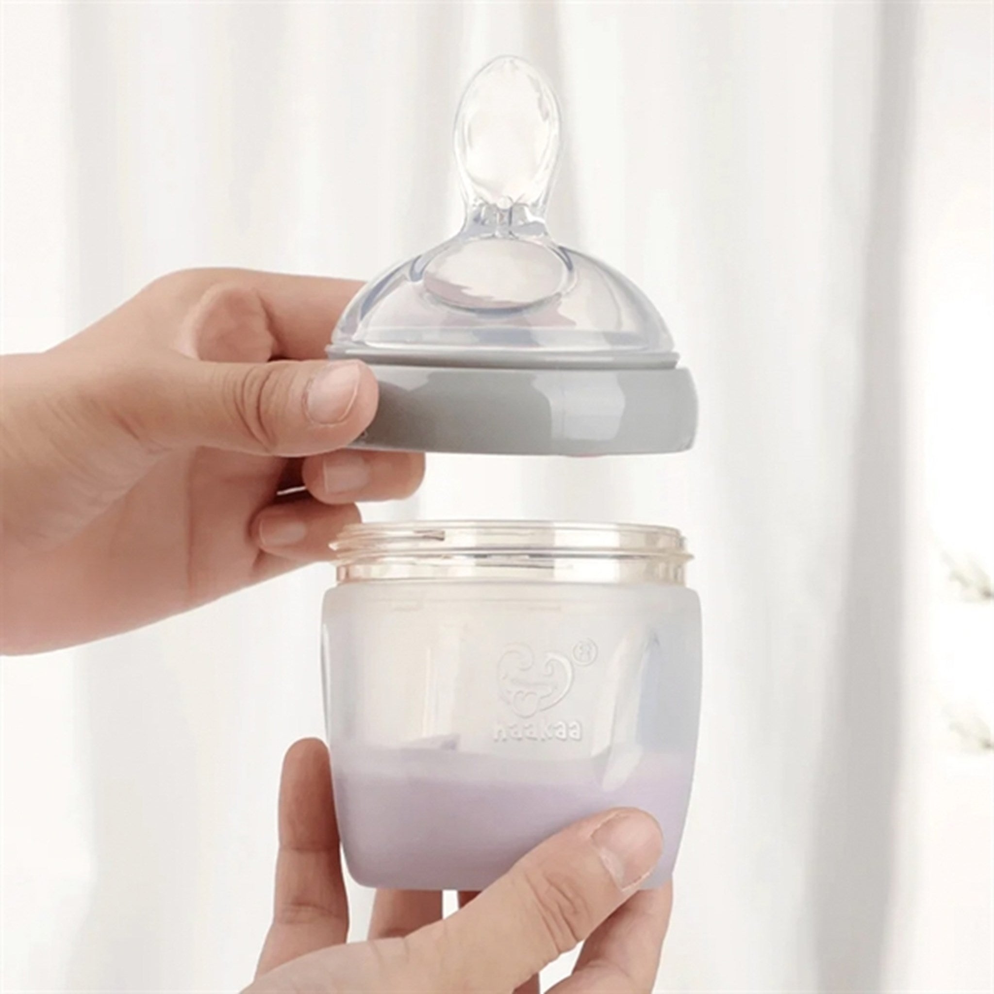 Haakaa Silicone Bottle With Spoon Gen 3. 3