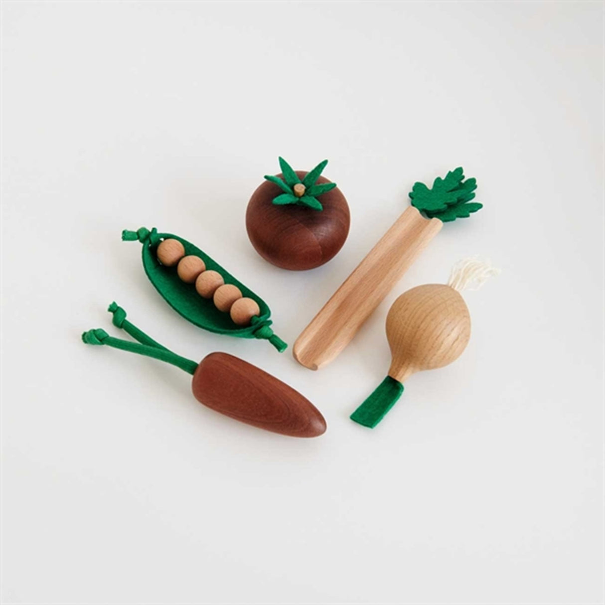 Cam Cam Copenhagen Wooden Vegetables Set