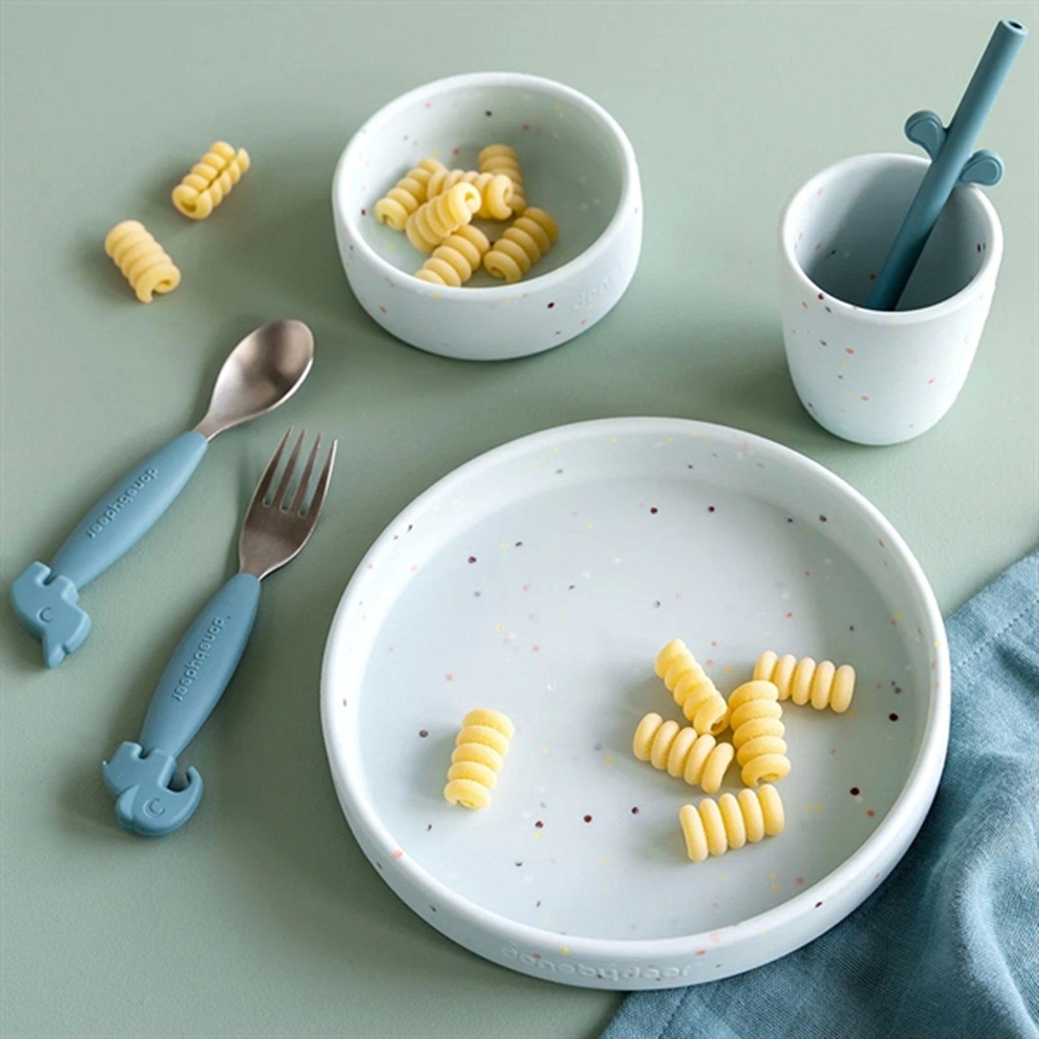 Done by Deer Silicone Dinner Set Confetti Blue 5
