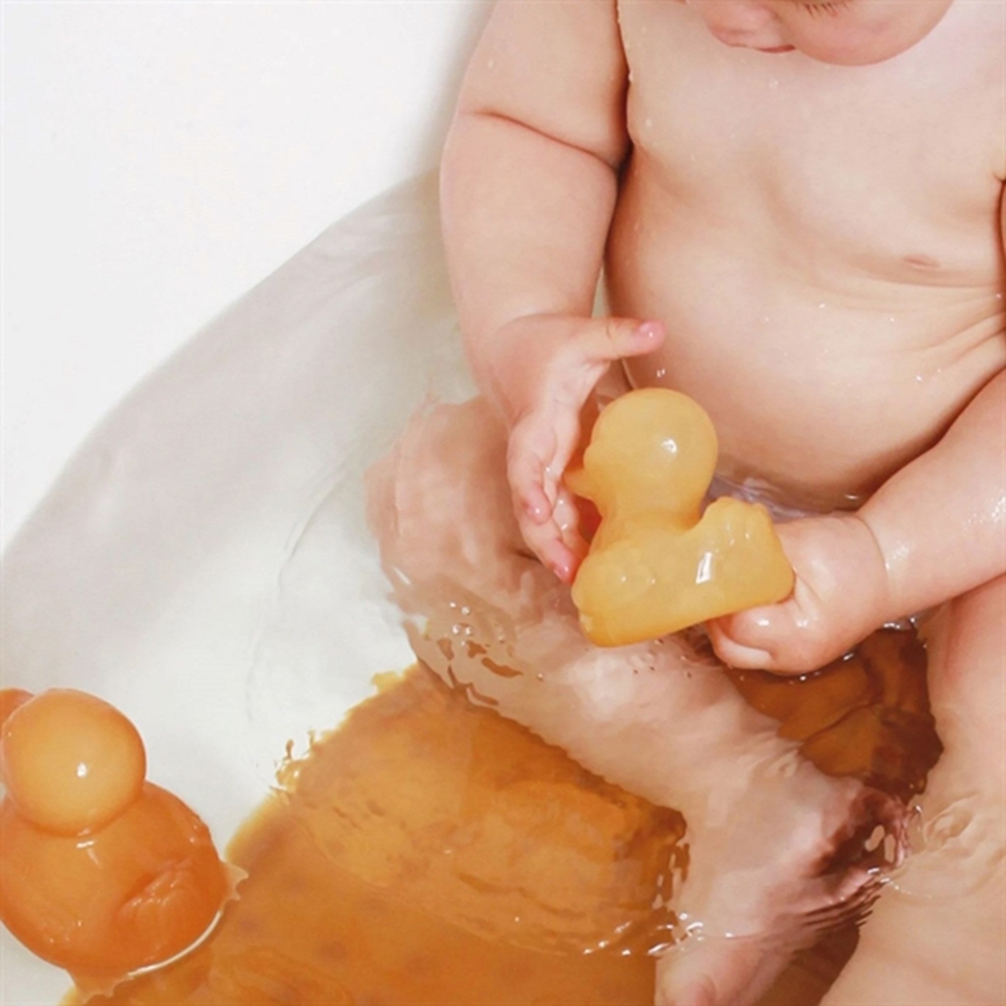 Hevea Bathing Toy Duck (Alfie Jr.) 2