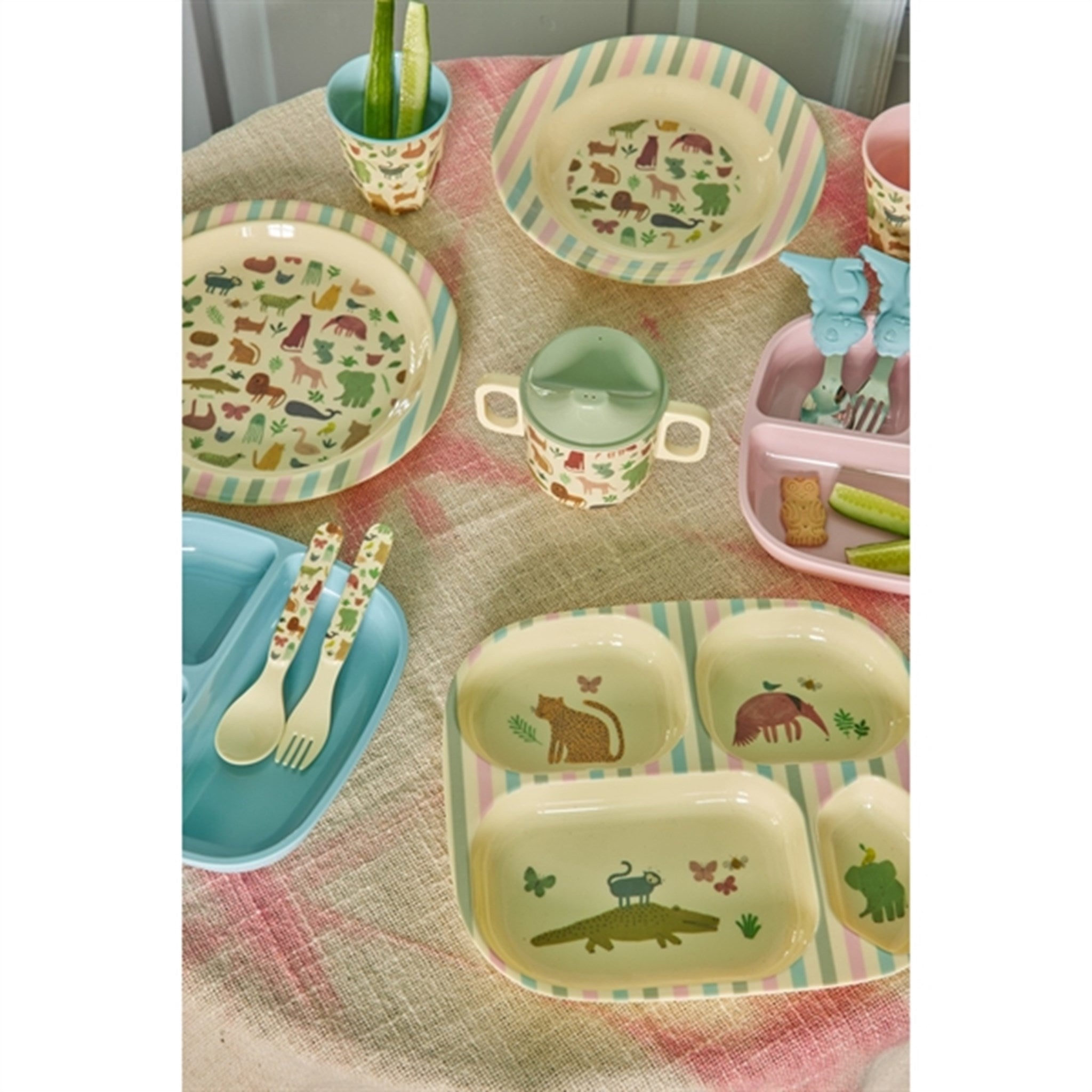 RICE Mint Melamine Childrens Plate with 3 Rooms 3