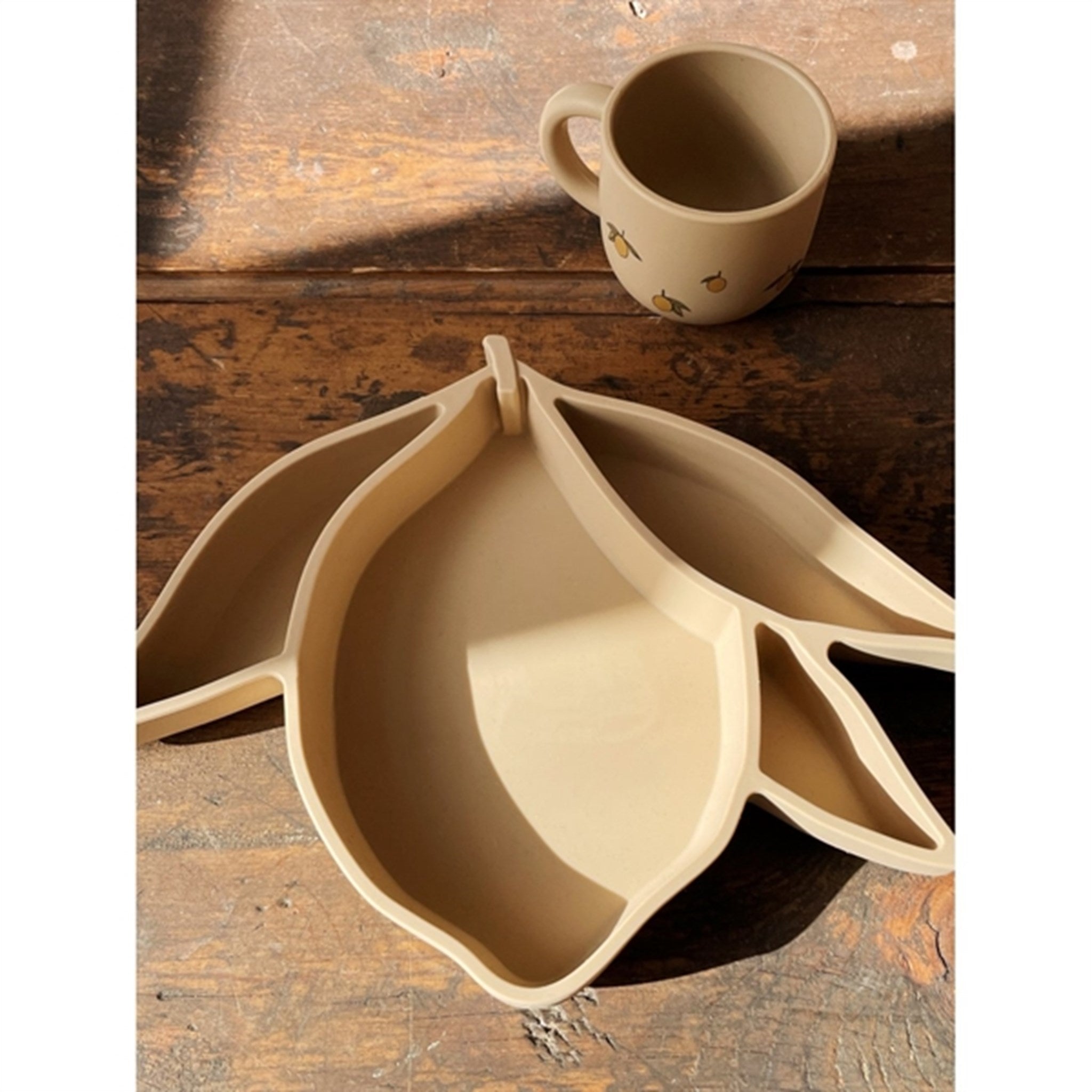Konges Sløjd Warm Clay Silicone Lemon Bowl and Cup 2
