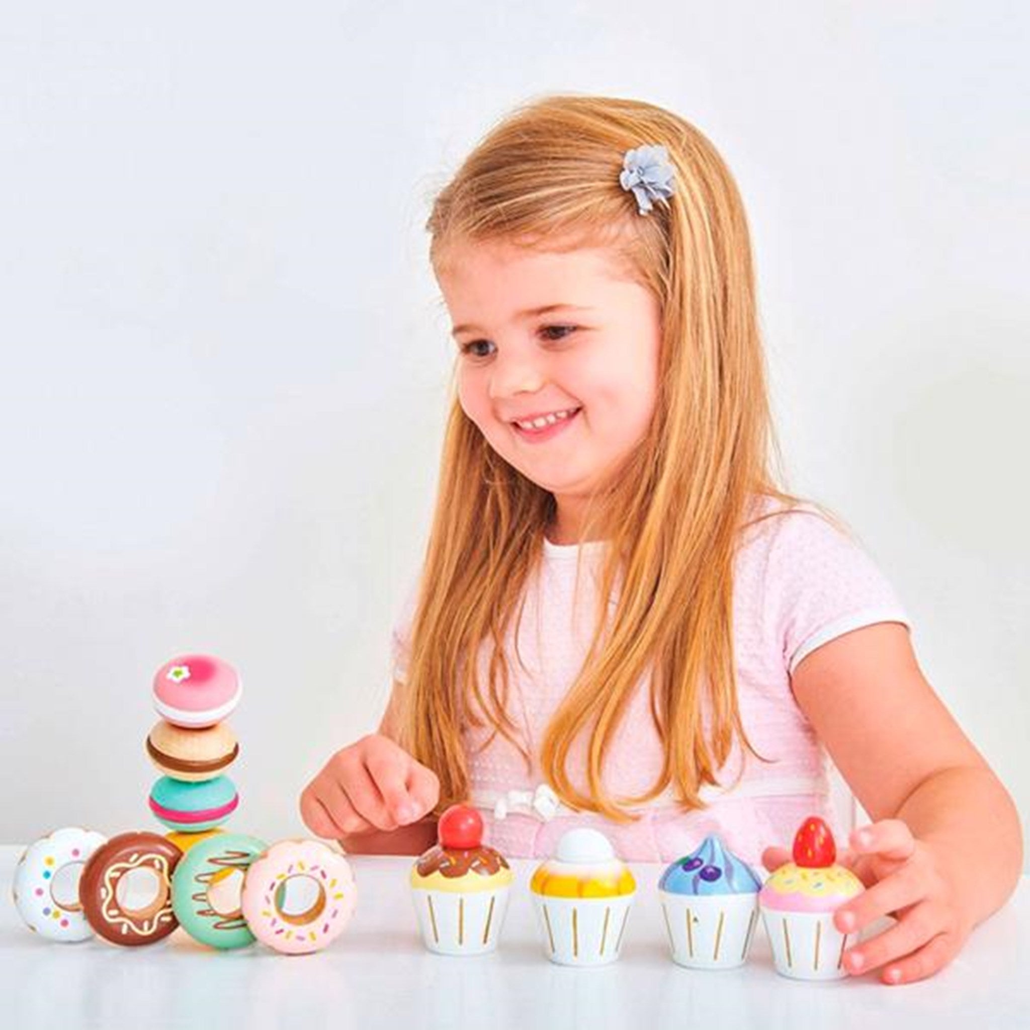 Le Toy Van Honeybake Cupcakes 2