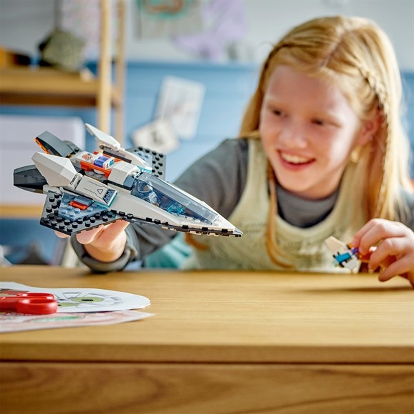 LEGO® City Interstellar Spaceship