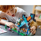 LEGO® Minecraft® The Sword Outpost