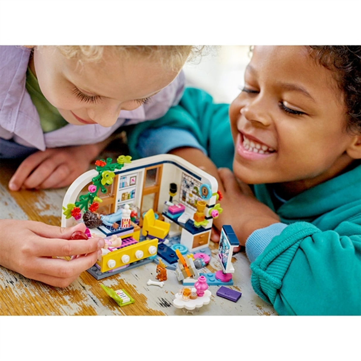 LEGO® Friends Aliya's Room 2