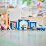 LEGO® City Police Station Chase 5