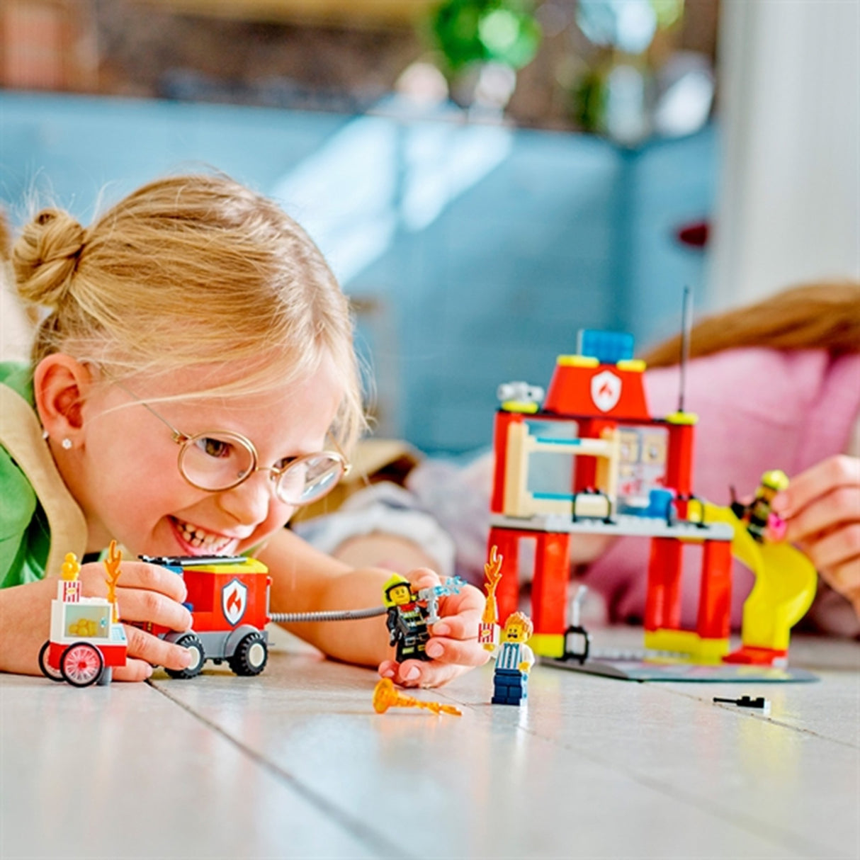 LEGO® City Fire Station and Fire Engine 5