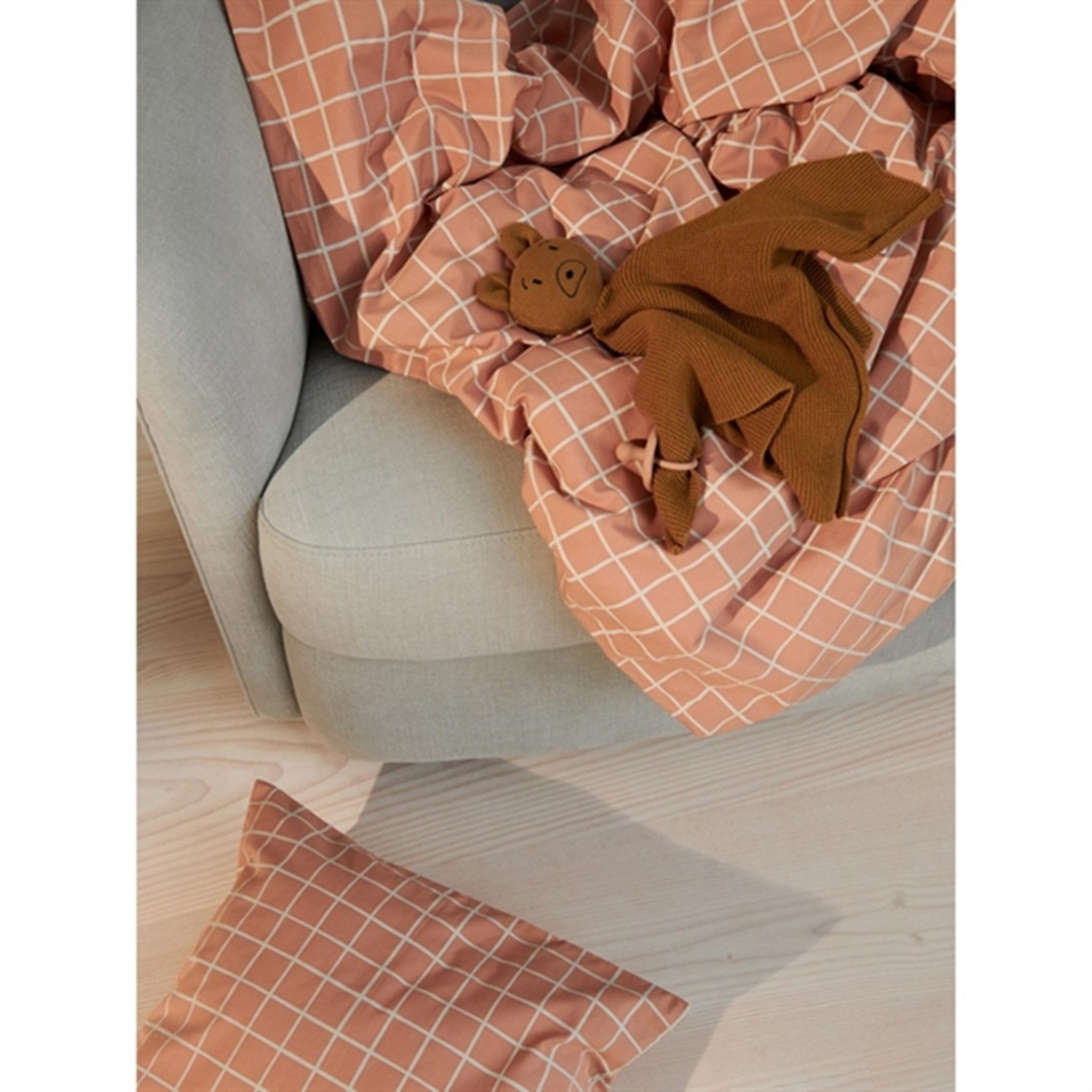 Liewood Milo Knit Cuddle Cloth Mr Bear Golden Caramel 3