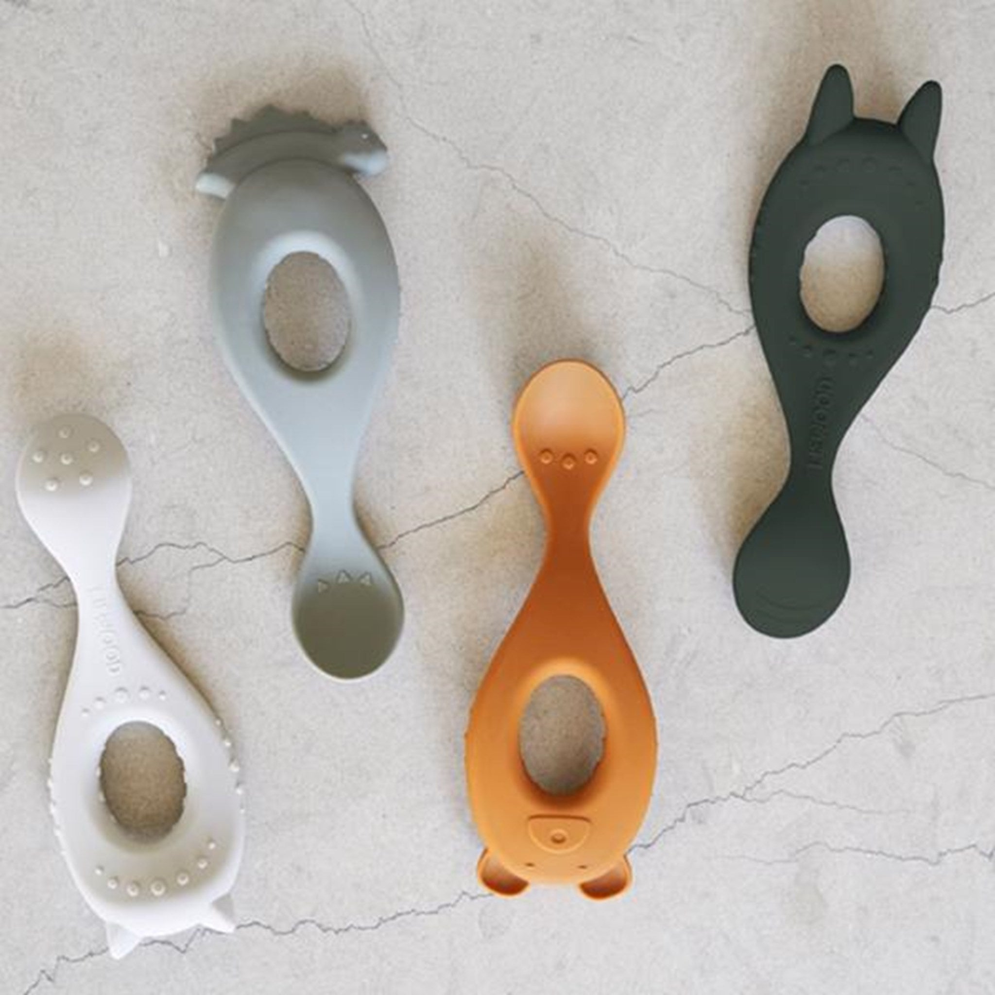 Liewood Liva Silicone Spoon 4-Pack Hunter Green Mix 2