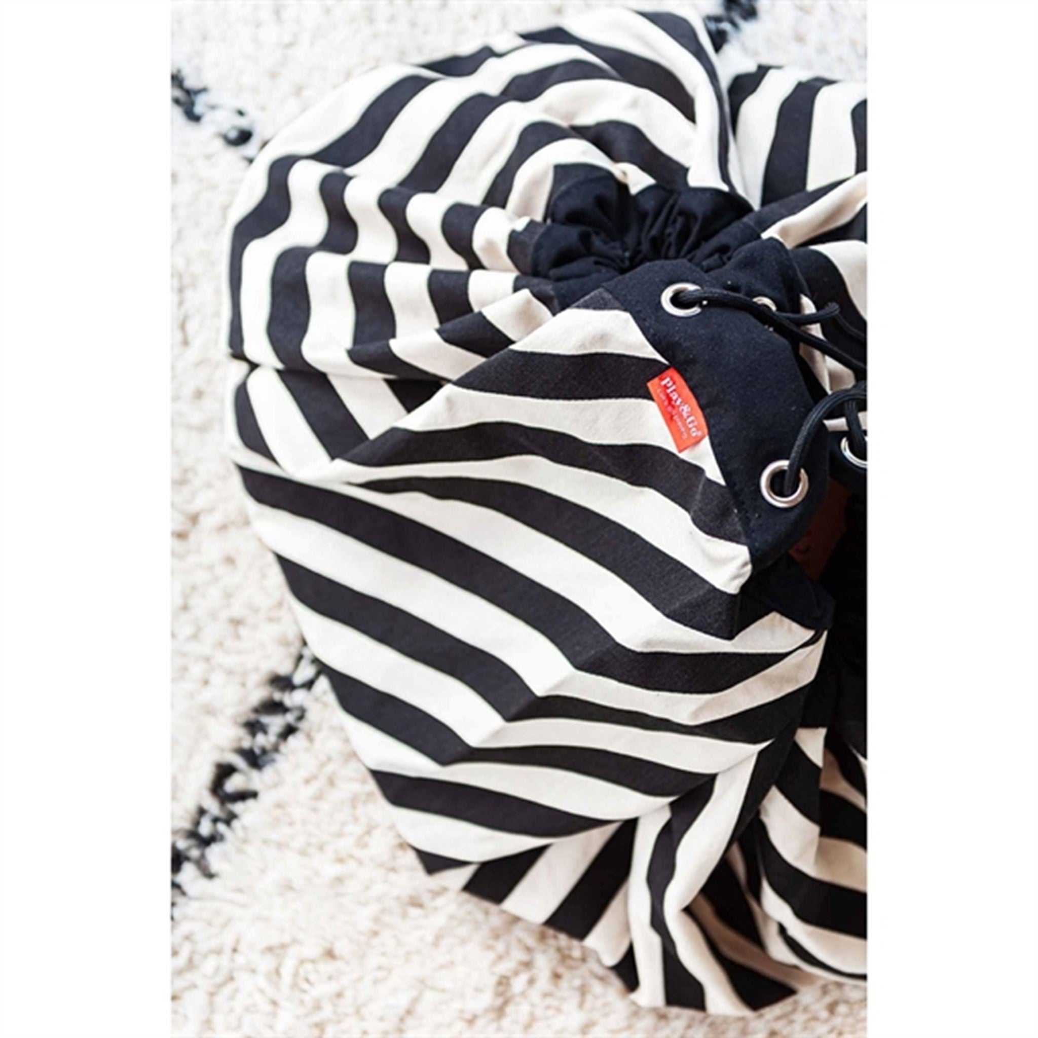 Play&Go 2-in-1 Play Mat Stripes Black 6