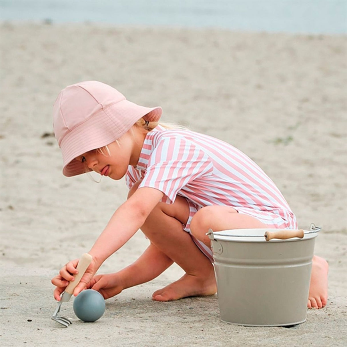 Petit Crabe Rose Nude Frey Sunhat 8