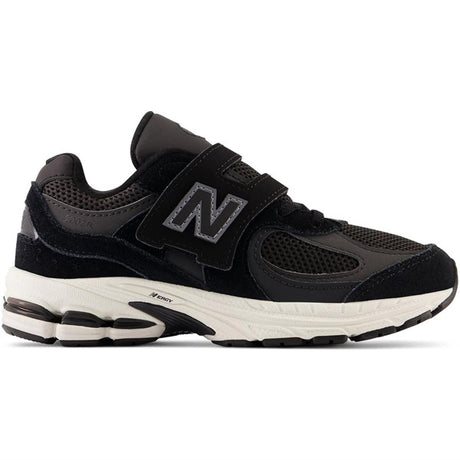 New Balance 2002 Alternative Closure Sneakers Black