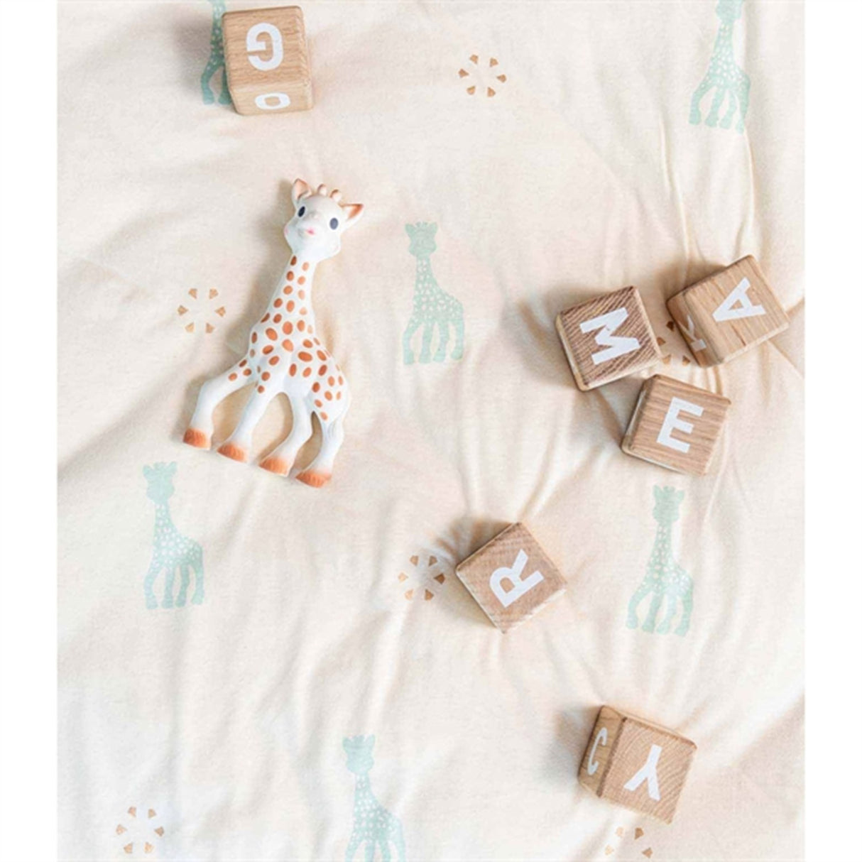 Play&Go 2-in-1 Play Mat Baby Sophie La Girafe 4